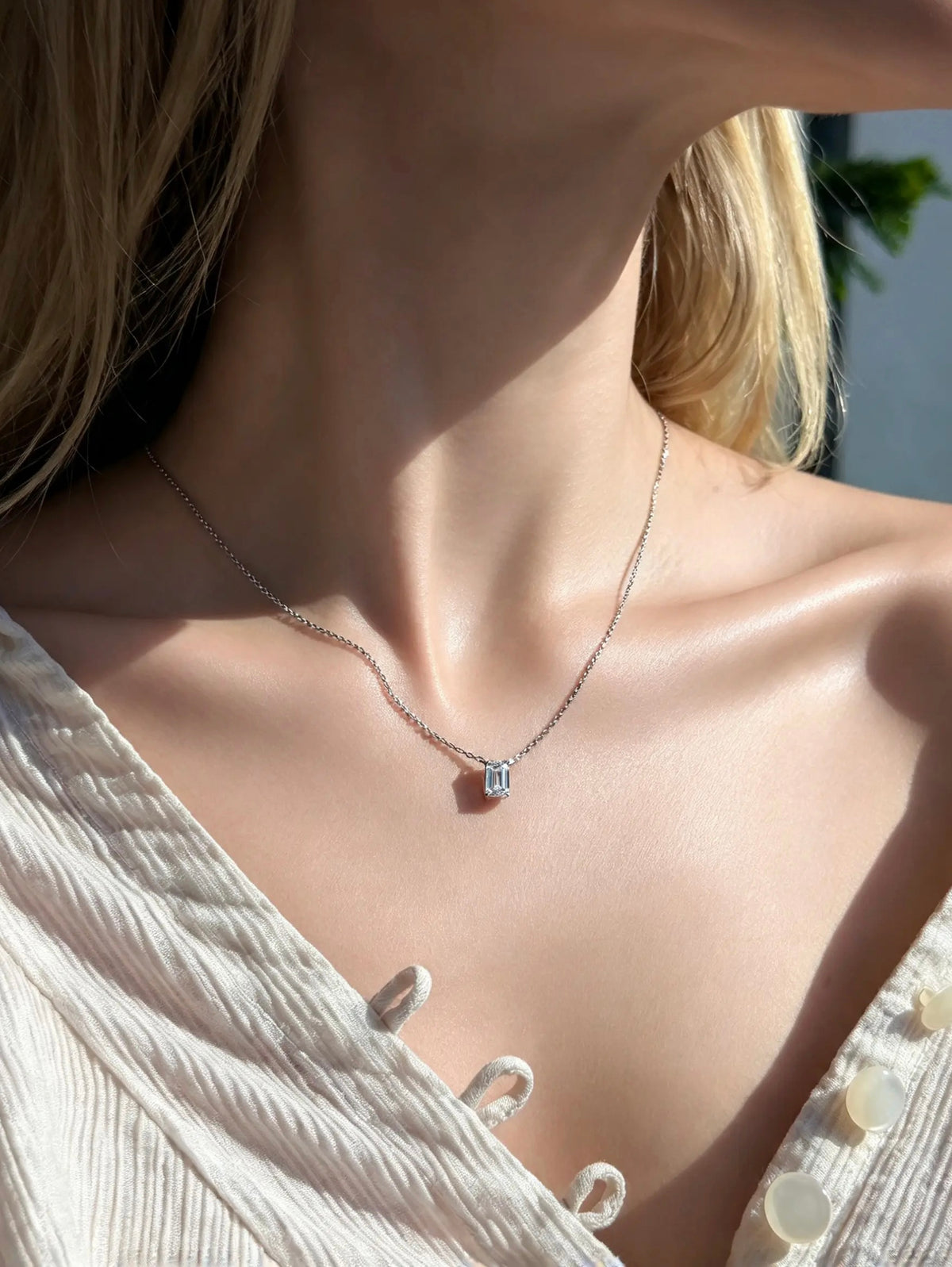 Emerald Diamond Pendant 1 Carat
