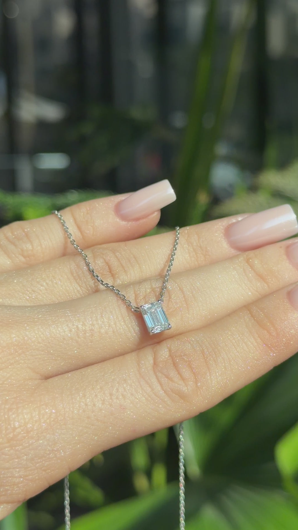Emerald Diamond Pendant 1 Carat