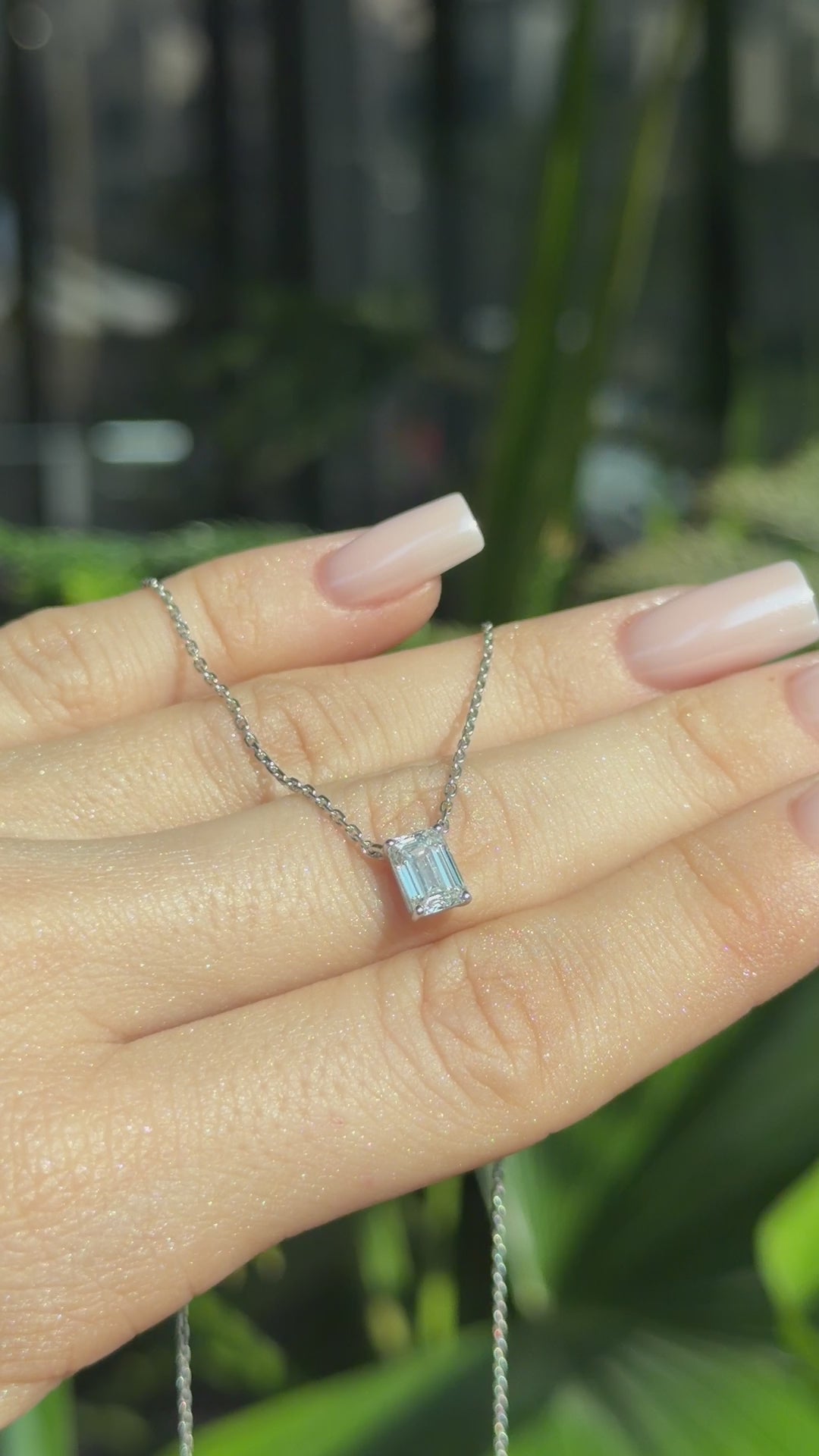 Emerald Diamond Pendant 1 Carat
