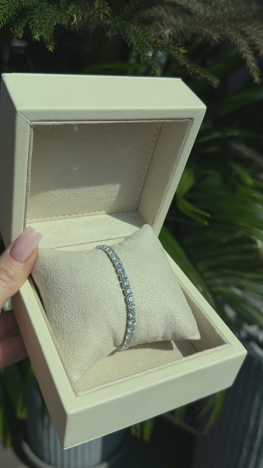 Round Diamond Tennis Bracelet - 11 Carat